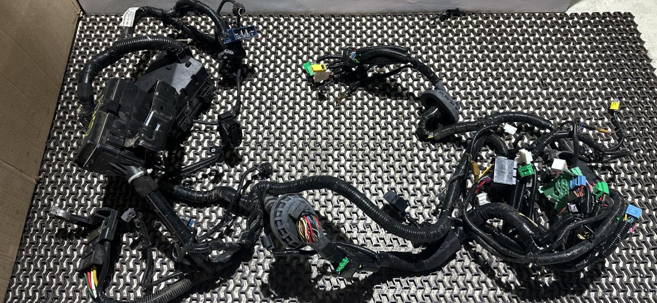 проводка Acura RDX 3 поколение 2019, 2.0 л., бензин, АКПП, белый, передний привод, 3220A-TJC-A004 - фото №1