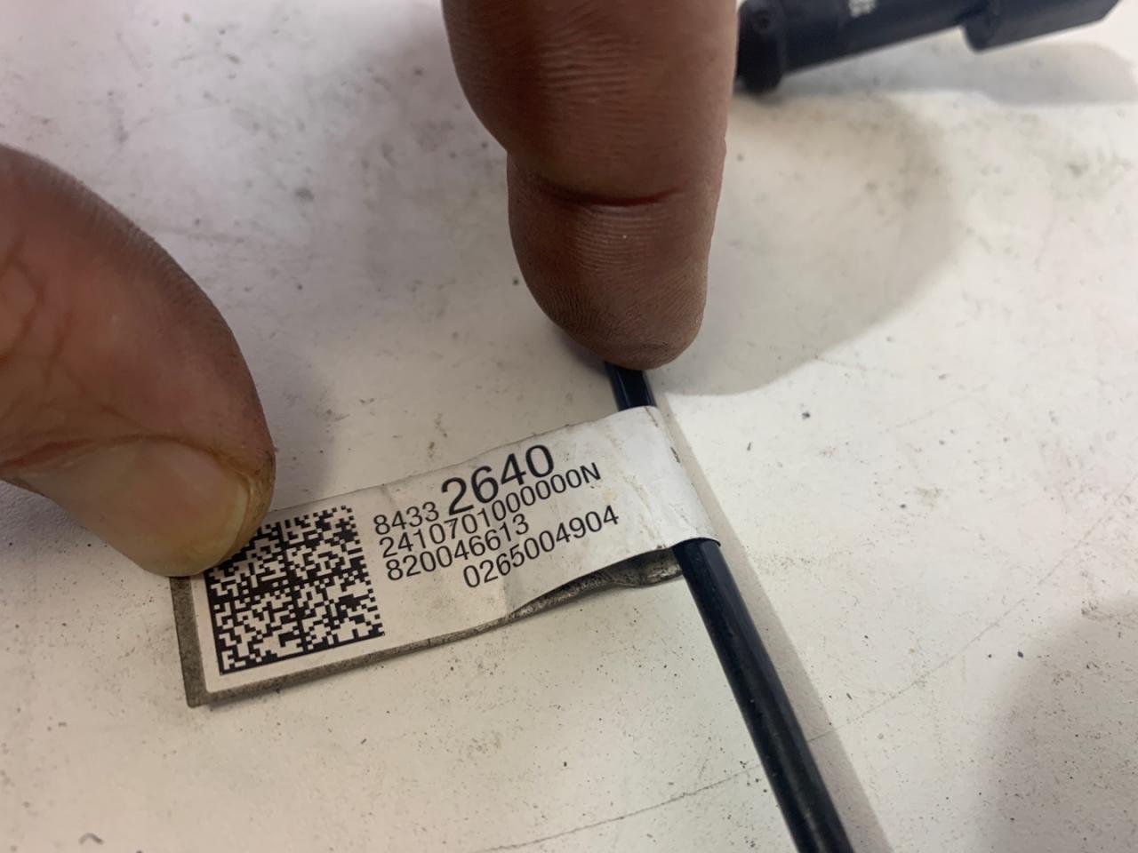 датчик ABS Chevrolet Equinox 3 поколение 2019, 1.5 л., бензин, АКПП, серый, внедорожник 5 дв., полный привод, 84332640 - фото №1