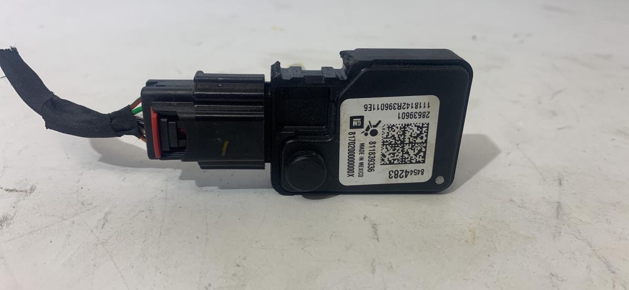 блок управления (другие) Chevrolet Equinox 3 поколение 2019, 1.5 л., бензин, АКПП, серый, внедорожник 5 дв., полный привод, 84544283 - фото №1