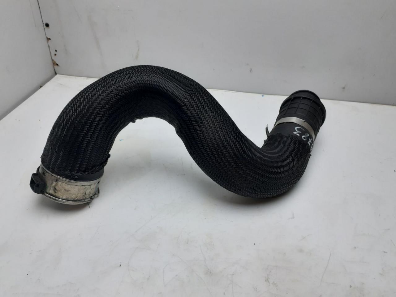 патрубок интеркулера Chevrolet Equinox 3 поколение 2019, 1.5 л., бензин, АКПП, серый, внедорожник 5 дв., полный привод - фото №1