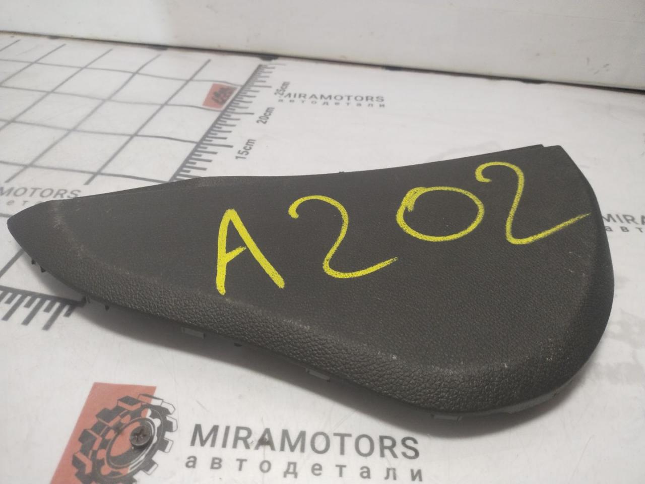 пластик панели Acura RDX 3 поколение 2019, 2.0 л., бензин, АКПП, белый, передний привод, 77215-TJB-A0 - фото №1