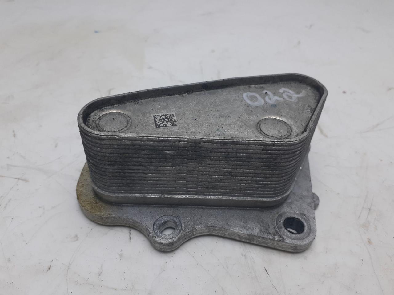 теплообменник масляного фильтра Chevrolet Equinox 3 поколение 2019, 1.5 л., бензин, АКПП, серый, внедорожник 5 дв., полный привод, 12678774 - фото №1