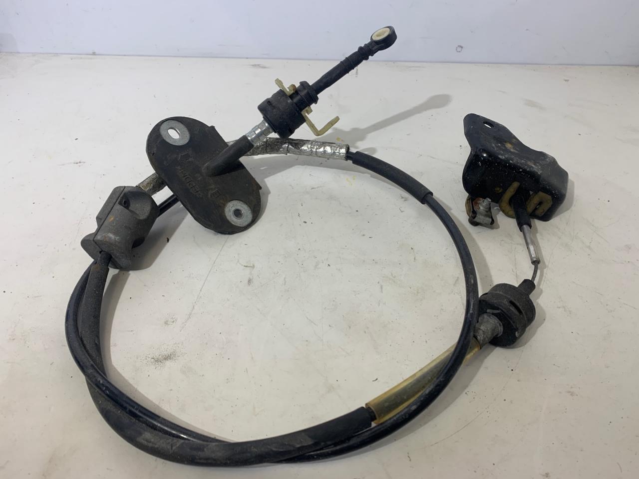 трос кулисы КПП Chevrolet Equinox 3 поколение 2019, 1.5 л., бензин, АКПП, серый, внедорожник 5 дв., полный привод - фото №1