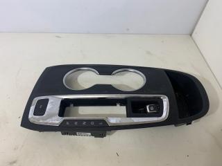 консоль салона Chevrolet Equinox 3 поколение 2019, 1.5 л., бензин, АКПП, серый, внедорожник 5 дв., полный привод, 23363723