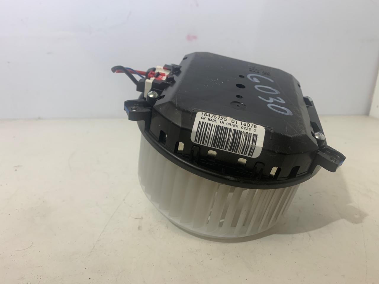 моторчик печки Chevrolet Equinox 3 поколение 2018, 1.5 л., бензин, АКПП, белый, внедорожник 5 дв., полный привод, 16475725 - фото №1