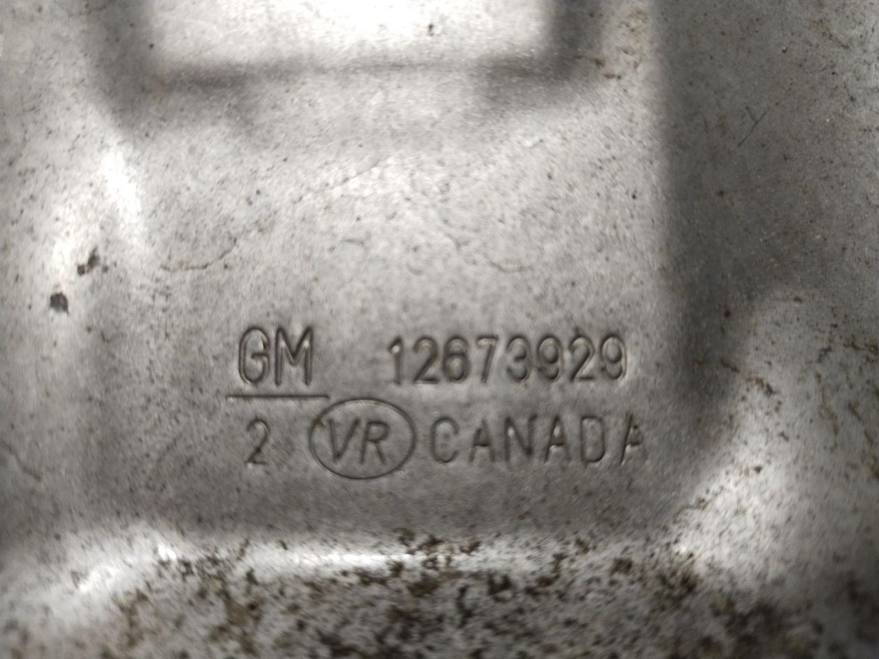 тепловой экран глушителя Chevrolet Equinox 3 поколение 2018, 1.5 л., бензин, АКПП, черный, внедорожник 5 дв., полный привод, 12673929 - фото №1