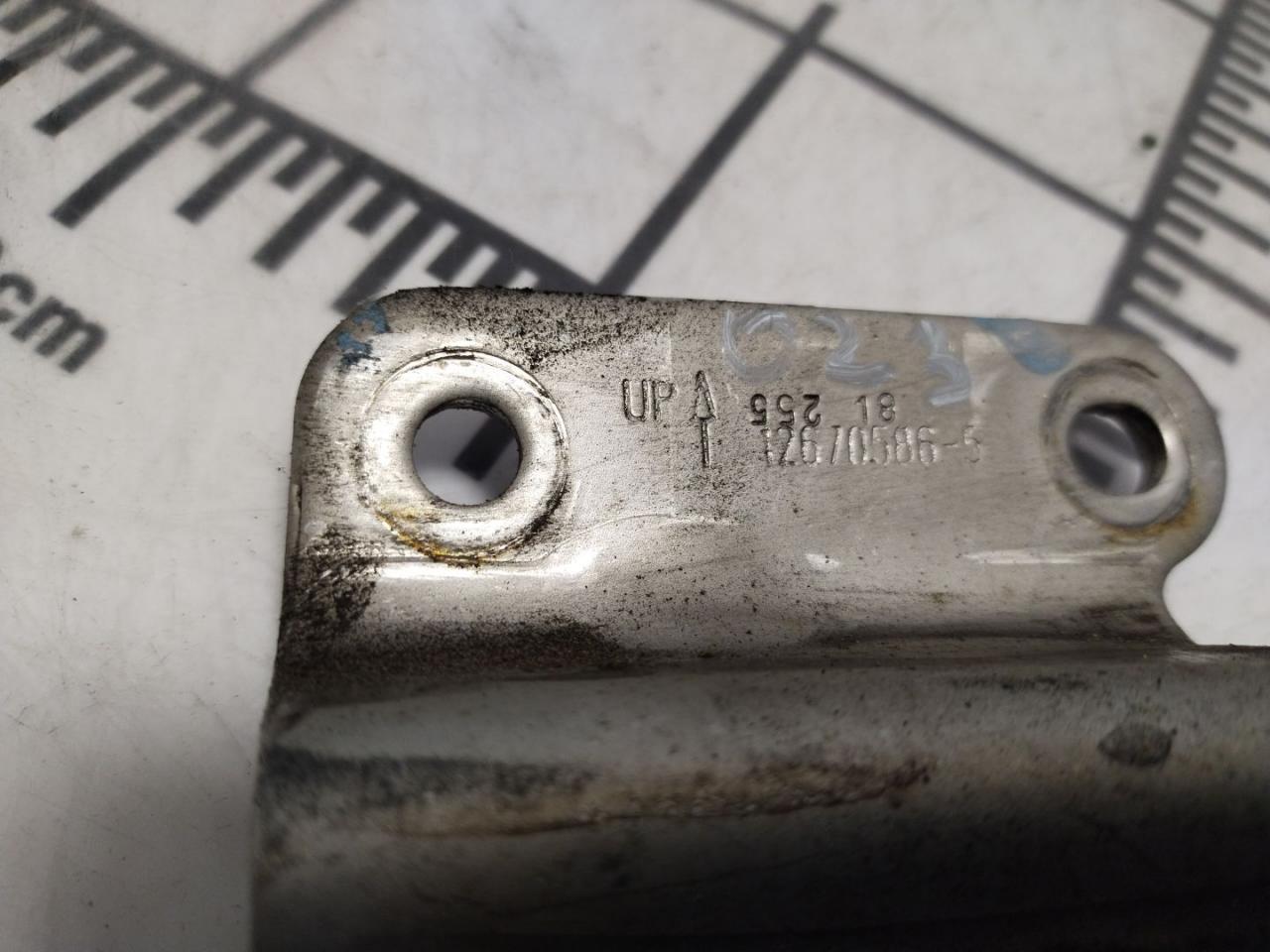 кронштейн двигателя Chevrolet Equinox 3 поколение 2019, 1.5 л., бензин, АКПП, черный, внедорожник 5 дв., полный привод, 12670586 - фото №1