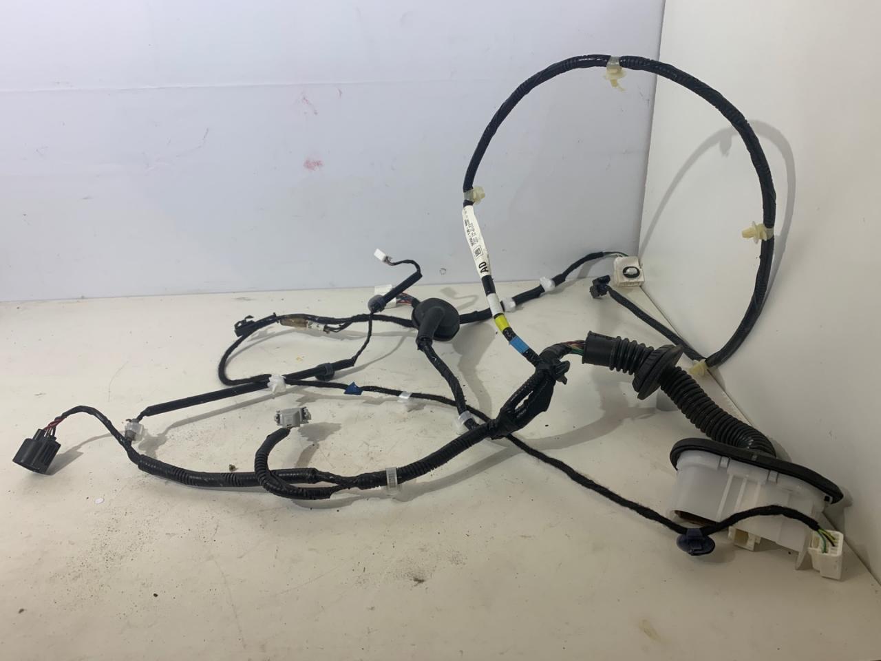 дверная проводка Acura RDX 3 поколение 2019, 2.0 л., бензин, АКПП, белый, передний привод, 32752TJBA004 - фото №1