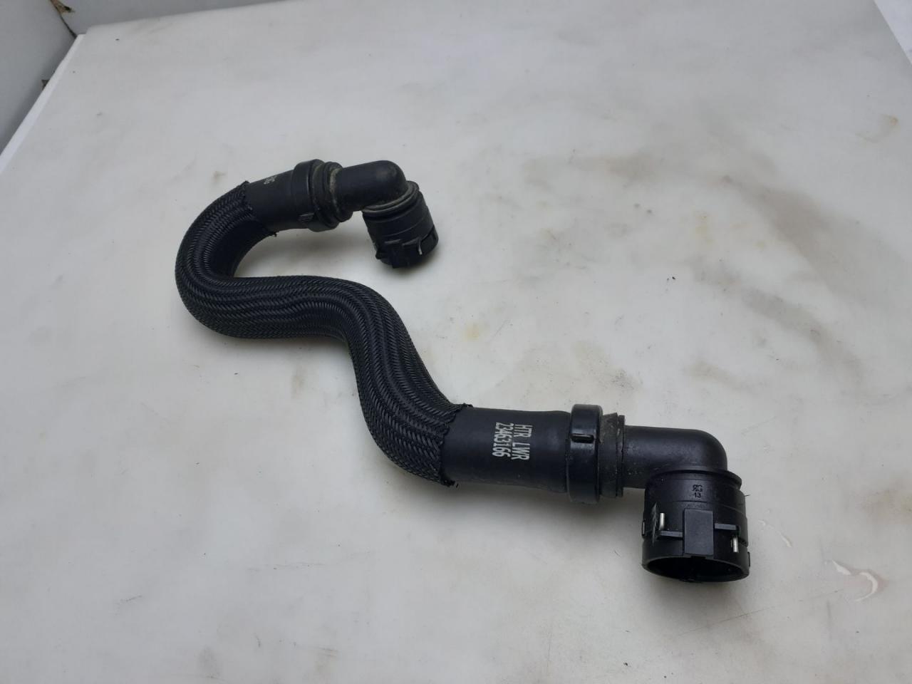 патрубок отопителя (печки) Chevrolet Equinox 3 поколение 2020, 1.5 л., бензин, АКПП, черный, внедорожник 5 дв., 23463166 - фото №1