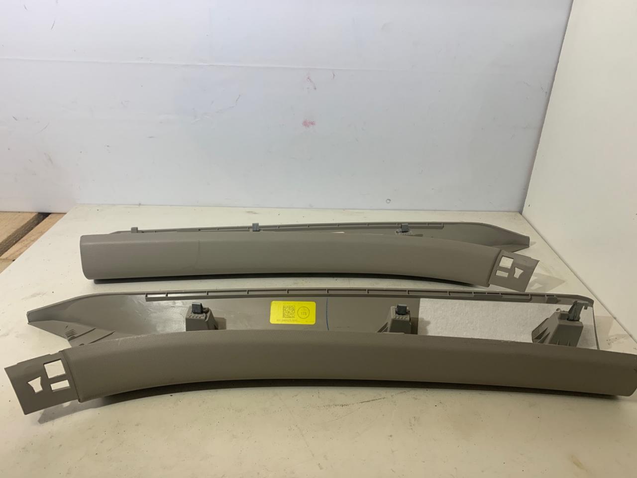 пластик Volkswagen Atlas 2018, 3.6 л., бензин, АКПП, черный, внедорожник 5 дв., полный привод, 3CN867233, 3CN867234 - фото №1