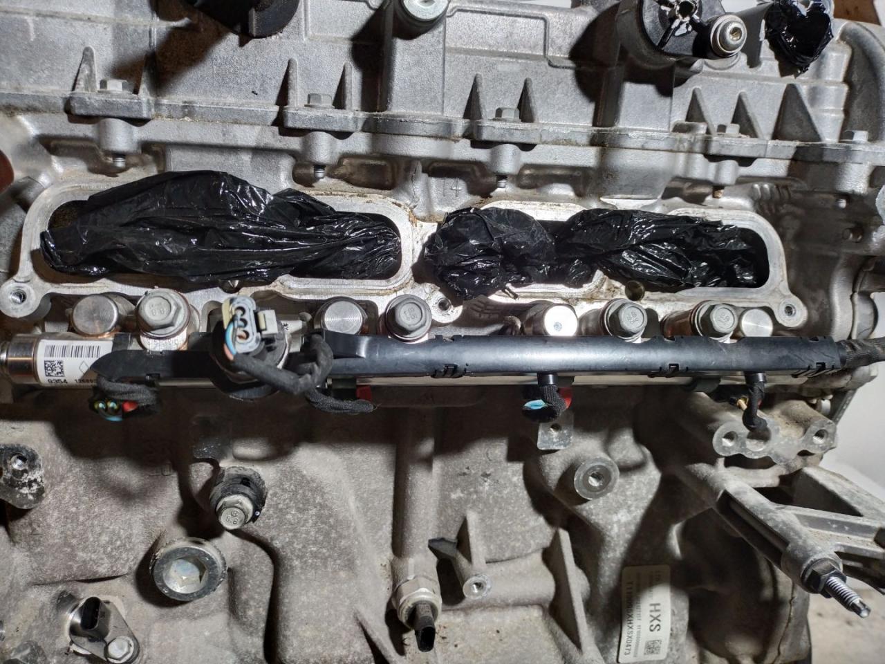 топливная рампа Chevrolet Equinox 3 поколение 2019, 2.0 л., бензин, АКПП, черный, внедорожник 5 дв., передний привод, 12689354 - фото №1