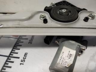 стеклоподъемник задний левый Chevrolet Equinox 3 поколение 2019, 1.5 л., бензин, АКПП, серый, внедорожник 5 дв., полный привод