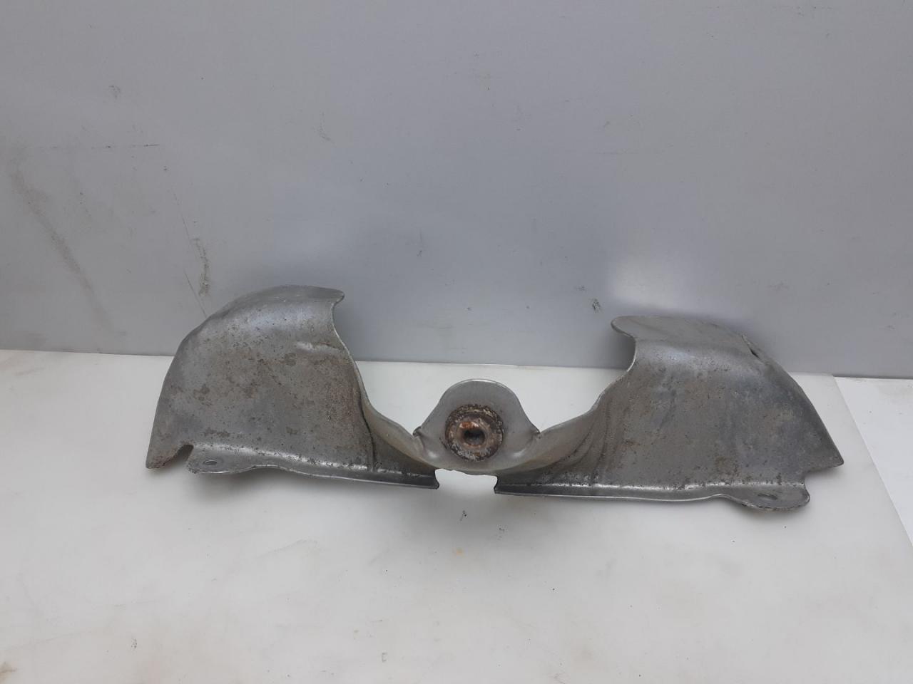 защита (экран) выпускного коллектора GMC Terrain 2 поколение 2018, 2.0 л., бензин, АКПП, серый, передний привод, 12627073 - фото №1