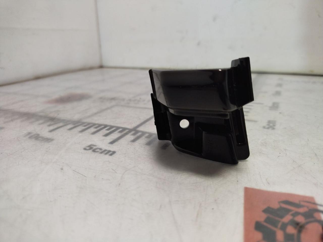 накладка на торпедо (консоль) Honda CR-V 5 поколение 2019, 1.5 л., бензин, АКПП, белый, 77104TLA-A0 - фото №1