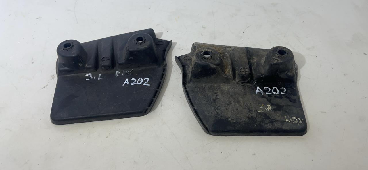 брызговик Acura RDX 3 поколение 2019, 2.0 л., бензин, АКПП, белый, передний привод, LL51-5661E500, 74485-TJB-A00 - фото №1