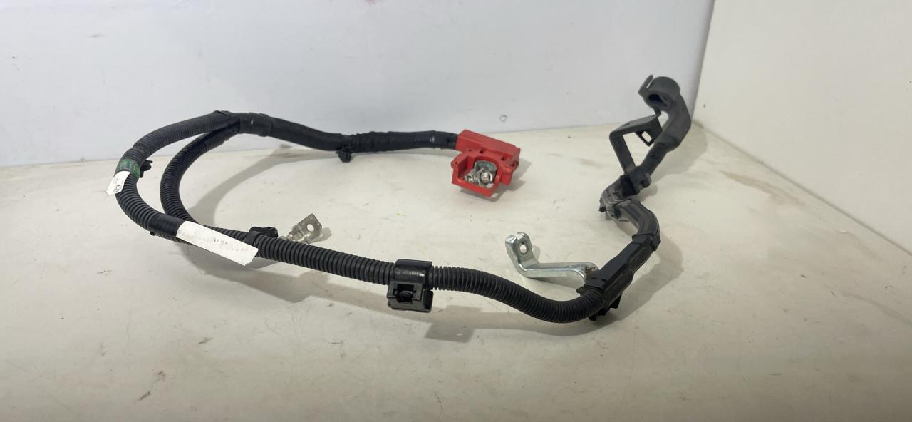 клемма аккумулятора плюс Honda Accord 10 поколение 2018, 1.5 л., бензин, АКПП, седан, 32410-TVA-A004 - фото №1