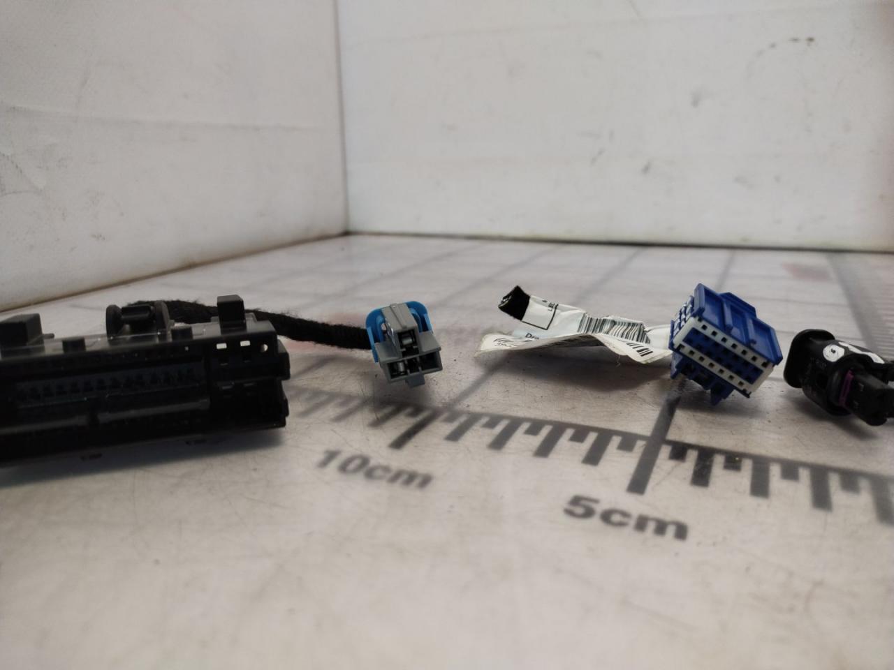 разъем (фишка) проводки Chevrolet Cruze 2 поколение 2017, 1.4 л., бензин, АКПП, серый, седан - фото №1