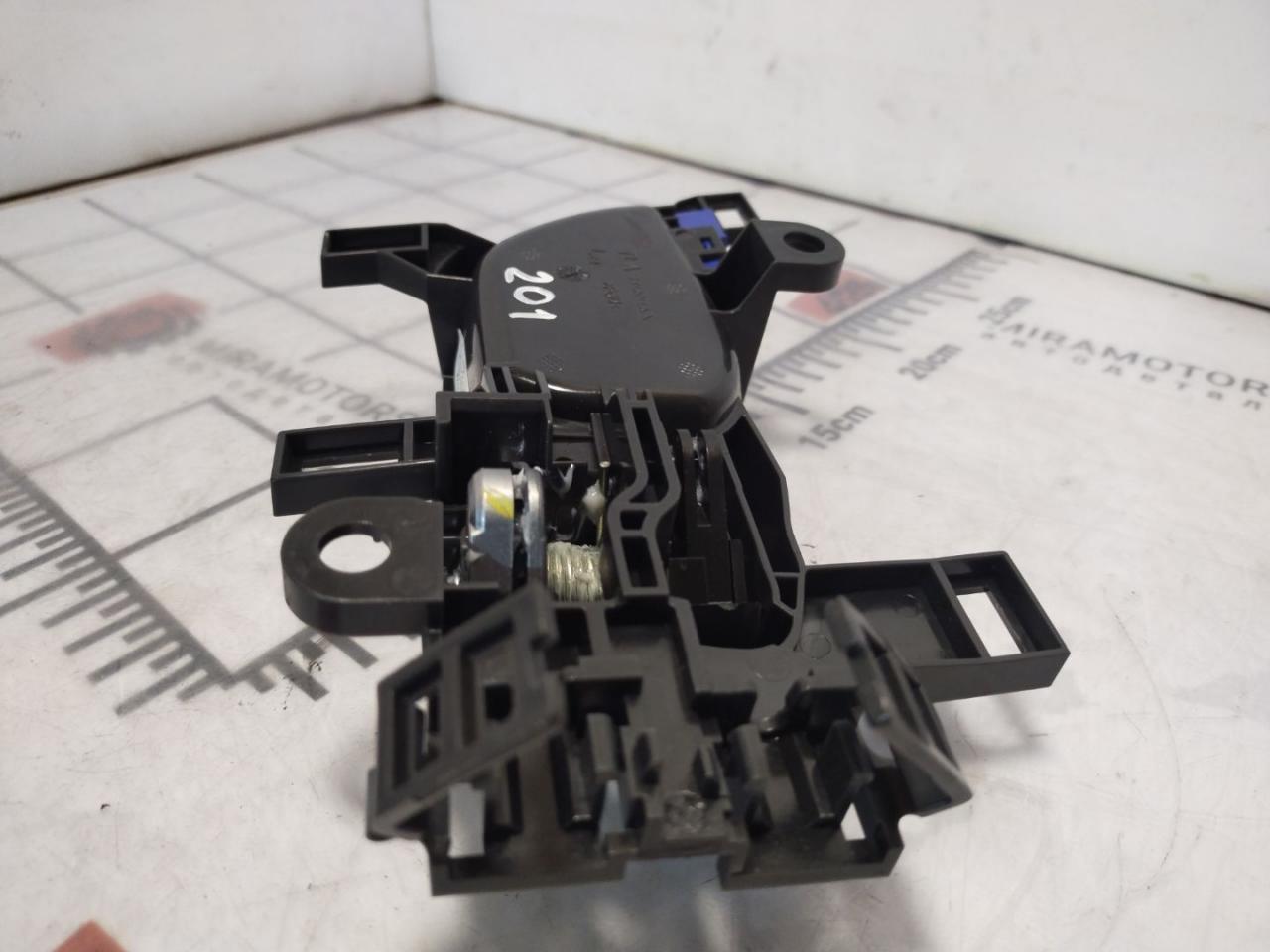 ручка внутренняя передняя левая Honda CR-V 5 поколение 2019, 1.5 л., бензин, АКПП, белый, 29182LHL, 72160-TLA-A11ZB - фото №1