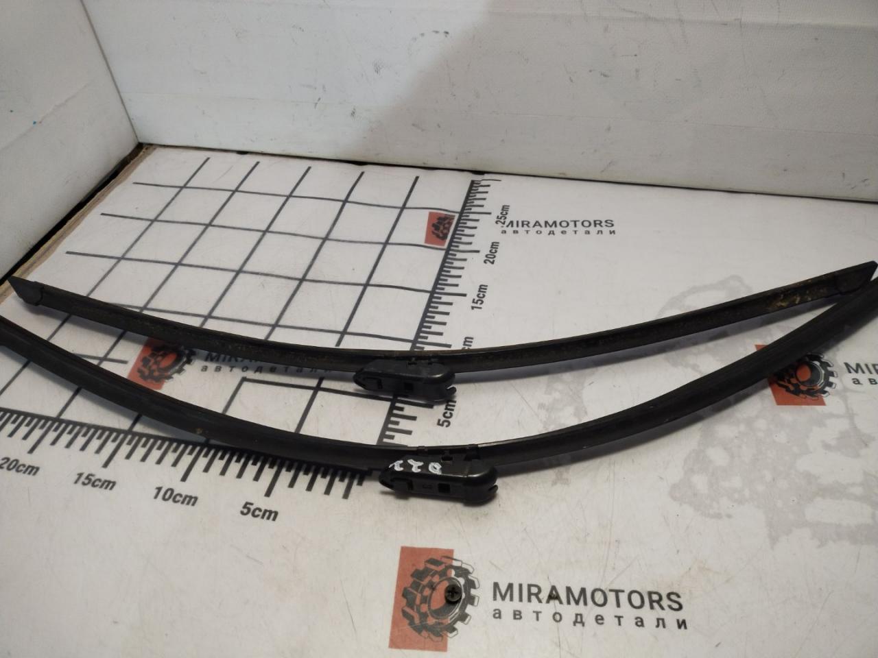 щетки стеклоочистителя Chevrolet Equinox 3 поколение 2019, 1.5 л., бензин, АКПП, серый, внедорожник 5 дв., полный привод - фото №1