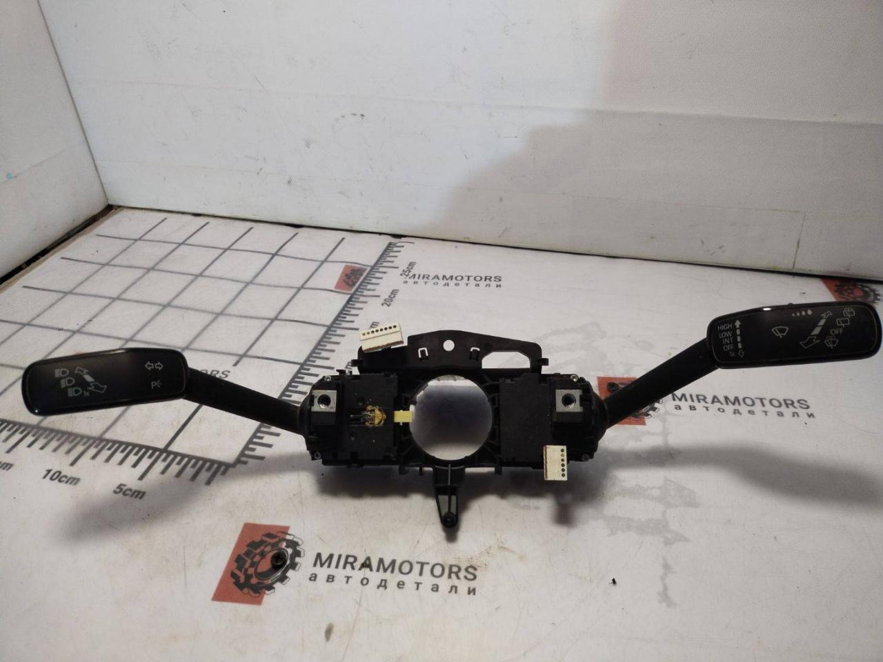 переключатель поворотов Volkswagen Tiguan 2 поколение 2018, 2.0 л., FSI, бензин, АКПП, белый, внедорожник 5 дв., 5Q0953513AJIGI, 5Q0953507HL, 5Q0953513P - фото №1