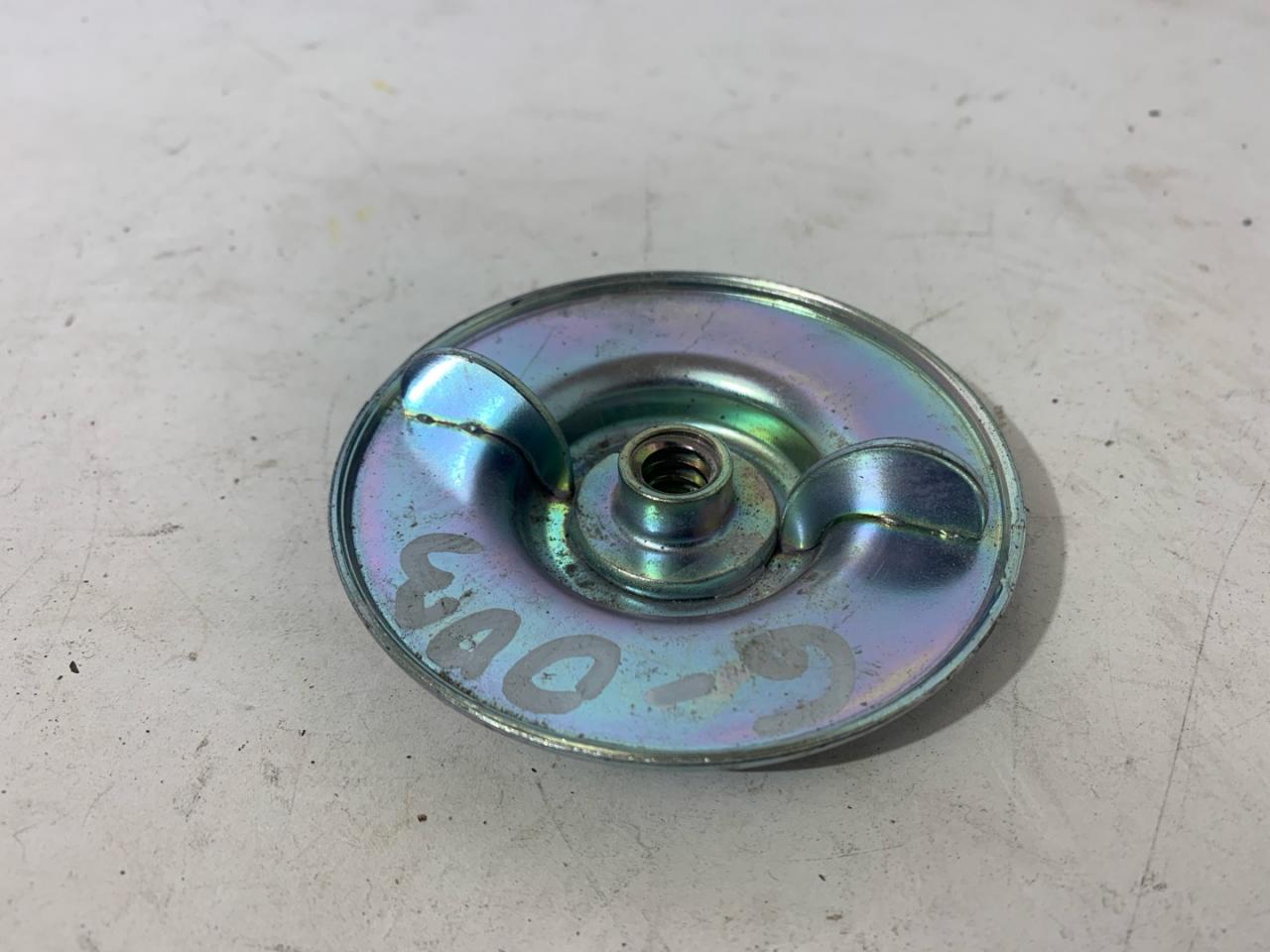 крепление запаски Chevrolet Cruze 2 поколение 2017, 1.4 л., бензин, АКПП, седан - фото №1