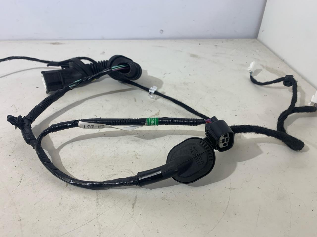 дверная проводка Acura RDX 3 поколение 2019, 2.0 л., бензин, АКПП, белый, передний привод, 32754TGBA003 - фото №1