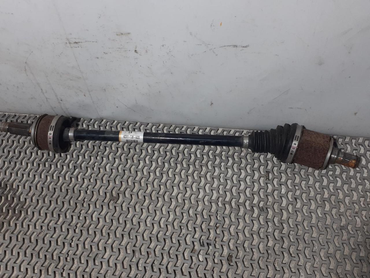 полуось задняя (приводной вал, ШРУС) Acura TLX 3-е поколение 2022, 2.0 л., бензин, АКПП, белый, седан, 42311TJBA020 - фото №1