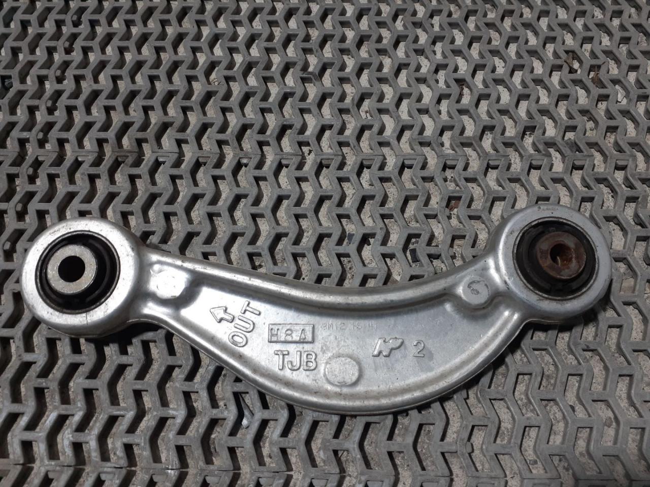 рычаг задний Acura TLX 3-е поколение 2022, 2.0 л., бензин, АКПП, белый, седан - фото №1