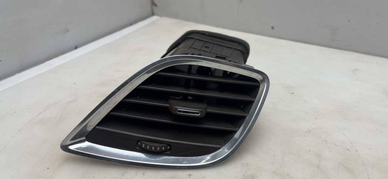 дефлектор обдува салона Buick Encore 1 поколение 2014, 1.4 л., бензин, АКПП, хетчбэк 5 дв., 95316016 - фото №1