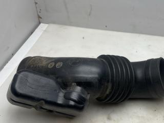 патрубок воздушного фильтра Subaru Forester 2 поколение (SG) [рестайлинг] 2006, 2.5 л., бензин, АКПП, хетчбэк 5 дв.