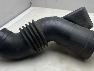 патрубок воздушного фильтра Subaru Forester 2 поколение (SG) [рестайлинг] 2006, 2.5 л., бензин, АКПП, хетчбэк 5 дв.