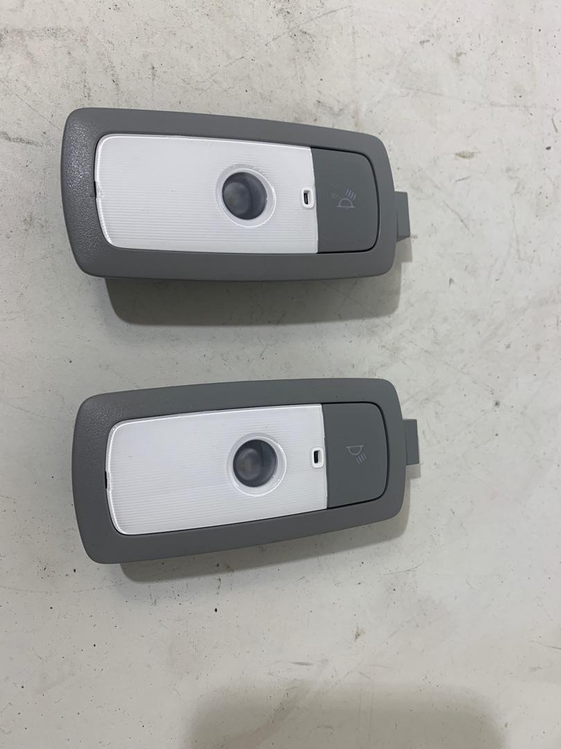 фонарь салона (плафон) Acura MDX 4 поколение 2022, 3.5 л., бензин, АКПП, серый, внедорожник 5 дв. - фото №1