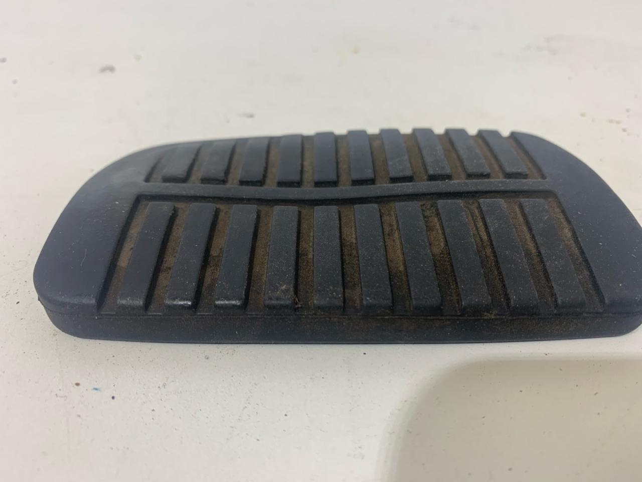 накладка на педаль Subaru Tribeca 1 поколение 2007, 3.0 л., бензин, АКПП, внедорожник 5 дв. - фото №1