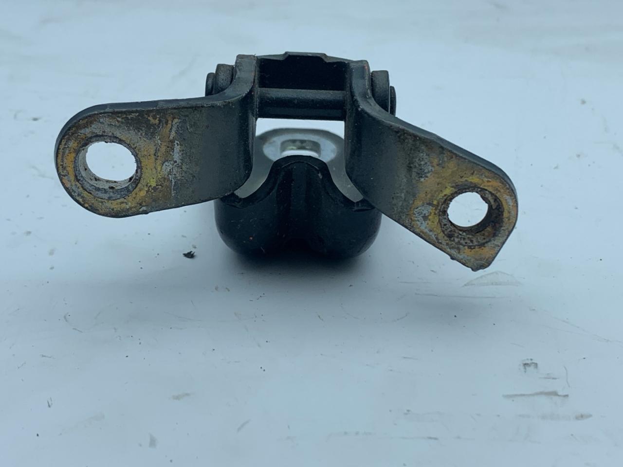 петля двери Chevrolet Cruze 2 поколение 2019, 1.4 л., бензин, АКПП, синий диплоат, хетчбэк 5 дв., полный привод - фото №1