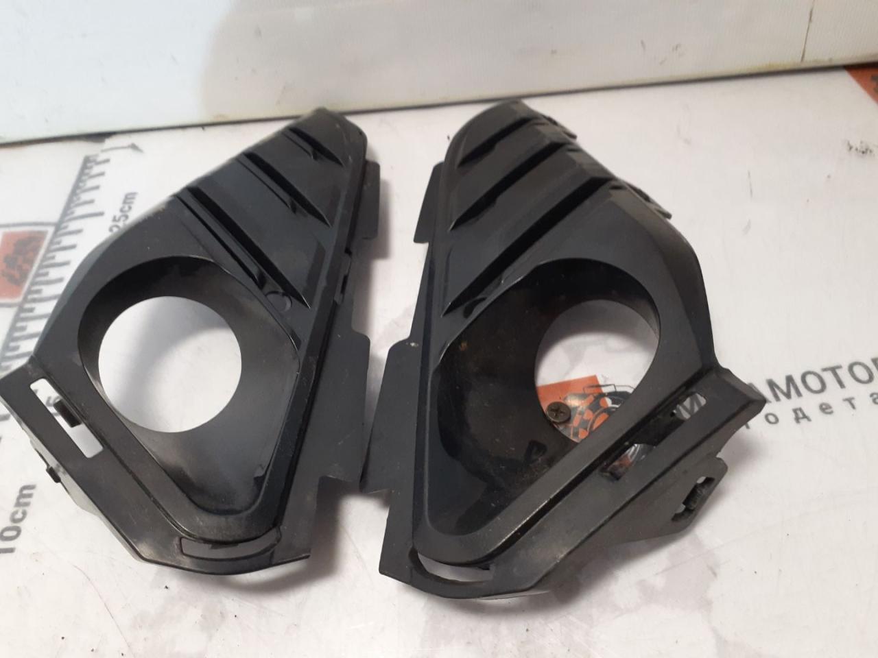 заглушка (решетка) в бампер GMC Terrain 2 поколение 2018, 1.5 л., бензин, АКПП, черный, внедорожник 5 дв., полный привод - фото №1