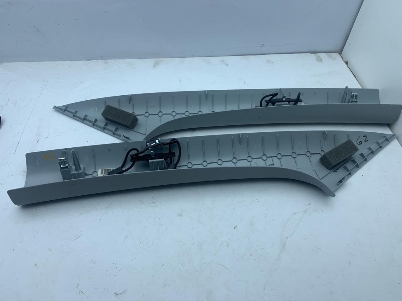 обшивка стойки Chevrolet Cruze 2 поколение 2019, 1.4 л., бензин, АКПП, синий диплоат, хетчбэк 5 дв., полный привод, 42660118, 42660117 - фото №1