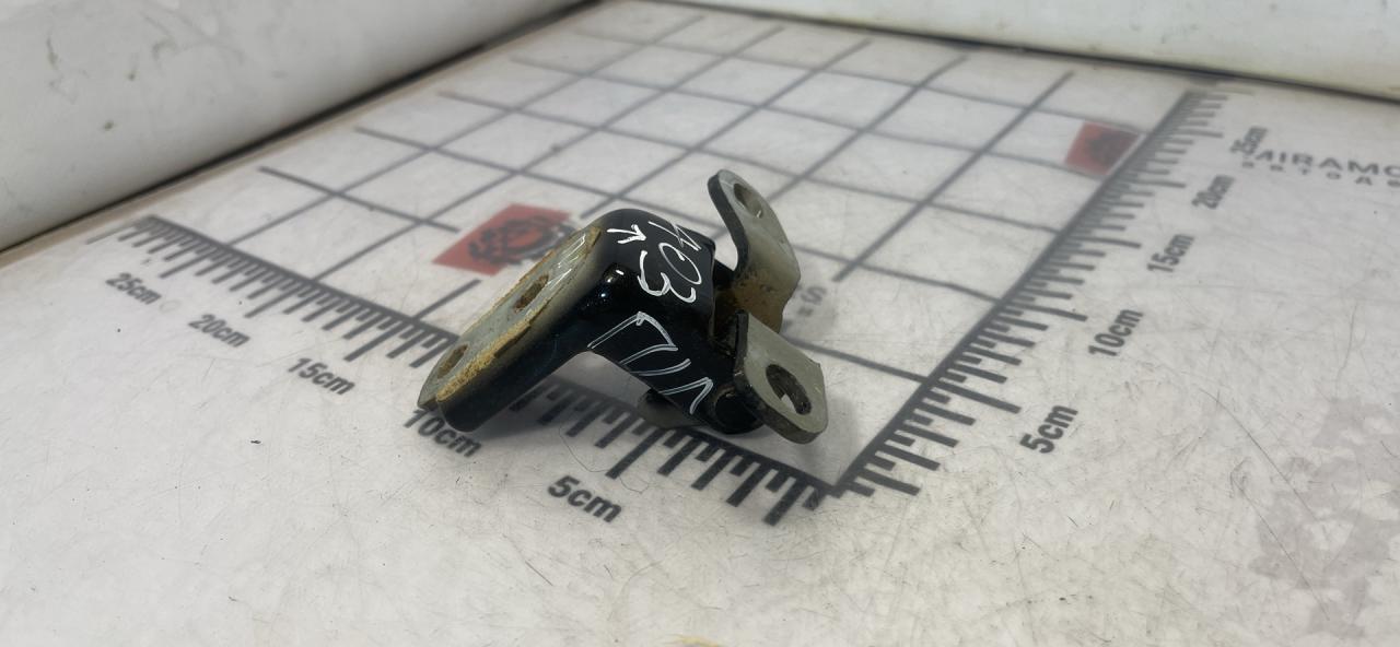 петля двери Acura TLX 3-е поколение 2022, 2.0 л., бензин, АКПП, белый, седан - фото №1