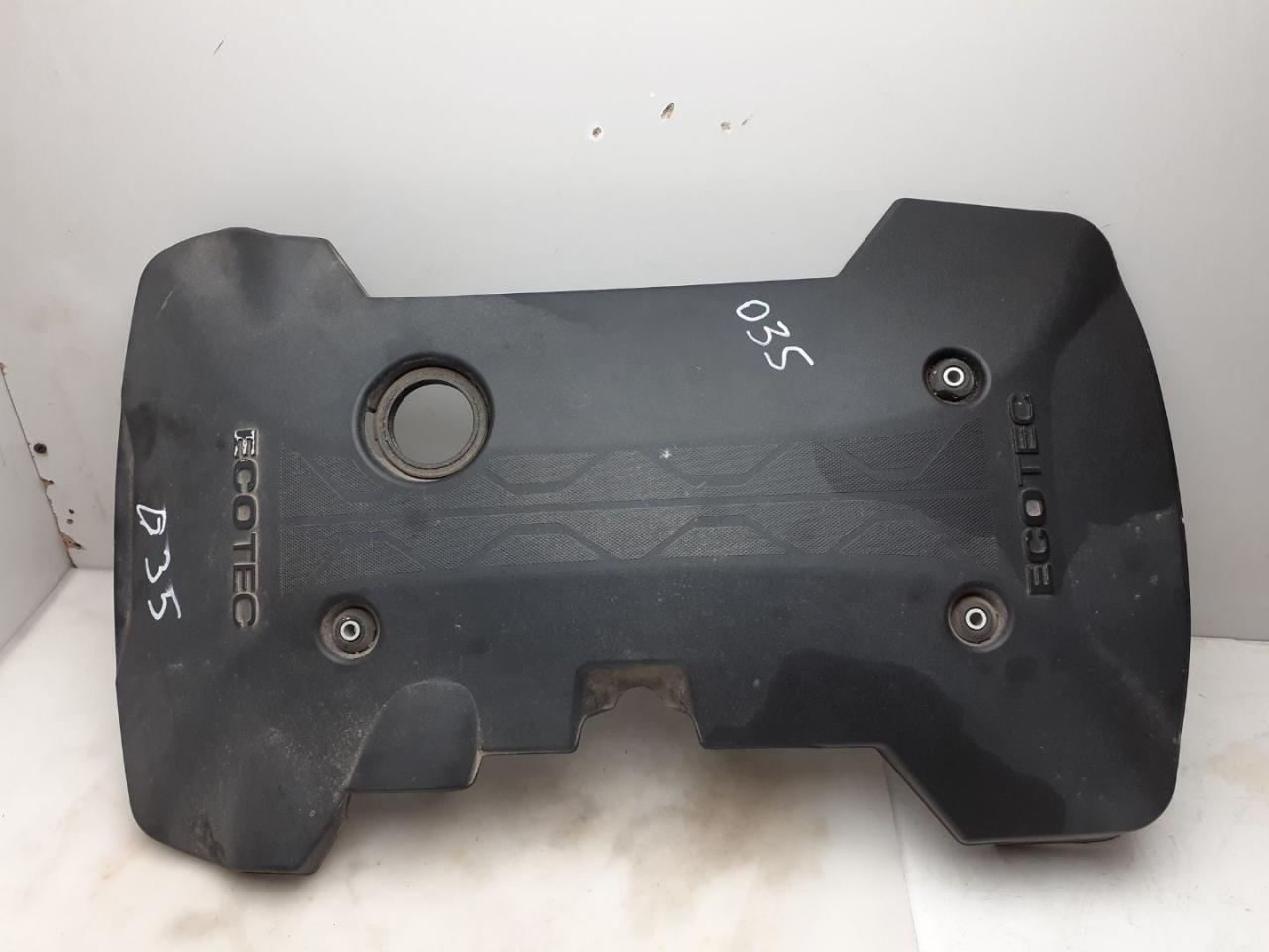 декоративная крышка двигателя GMC Terrain 2 поколение 2018, 2.0 л., бензин, АКПП, серый, передний привод - фото №1