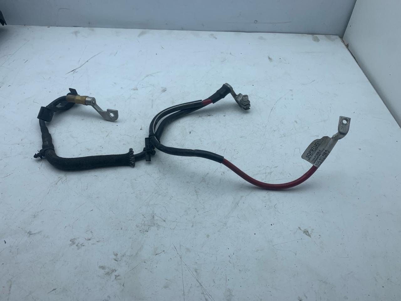 плюсовой провод аккумулятора Volkswagen Tiguan 2 поколение 2018, 2.0 л., FSI, бензин, АКПП, белый, внедорожник 5 дв., 5QF971228A - фото №1