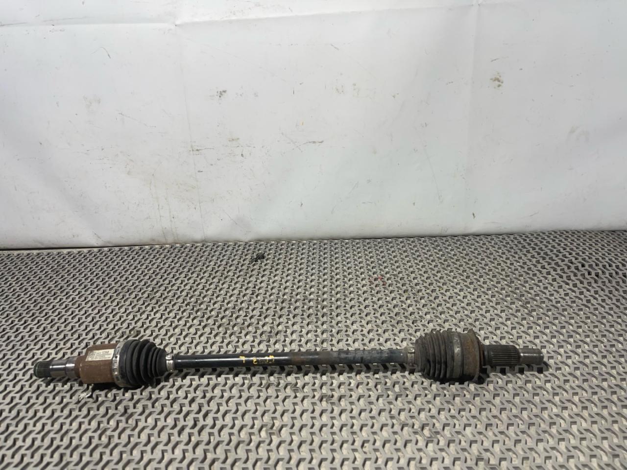 полуось задняя (приводной вал, ШРУС) Chevrolet Equinox 3 поколение 2019, 2.0 л., бензин, АКПП, черный, внедорожник 5 дв., полный привод, 84241268 - фото №1