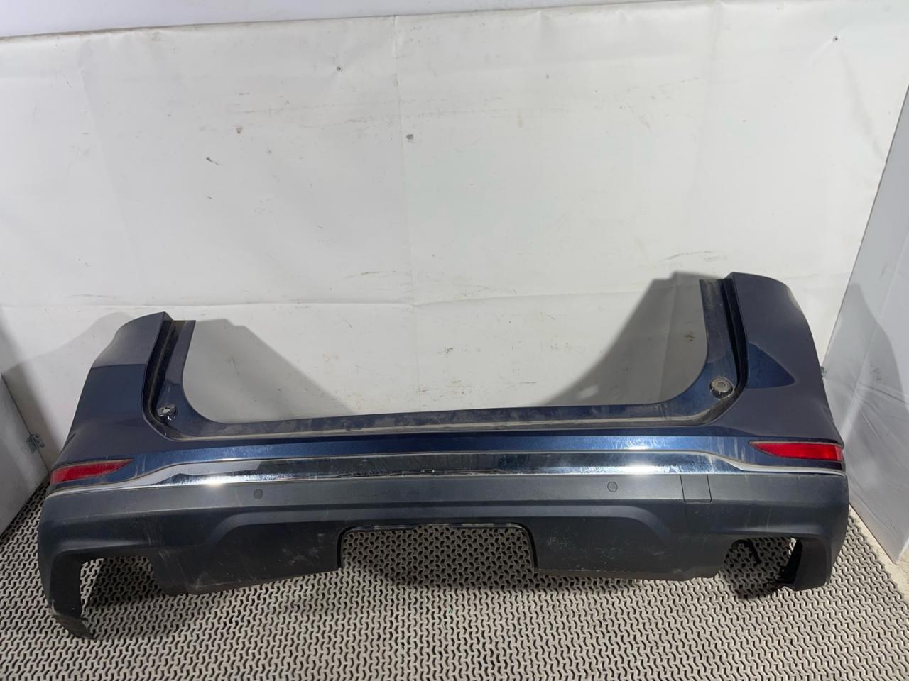 бампер задний Chevrolet Equinox 3 поколение 2018, 2.0 л., бензин, АКПП, синий, внедорожник 5 дв., передний привод - фото №1