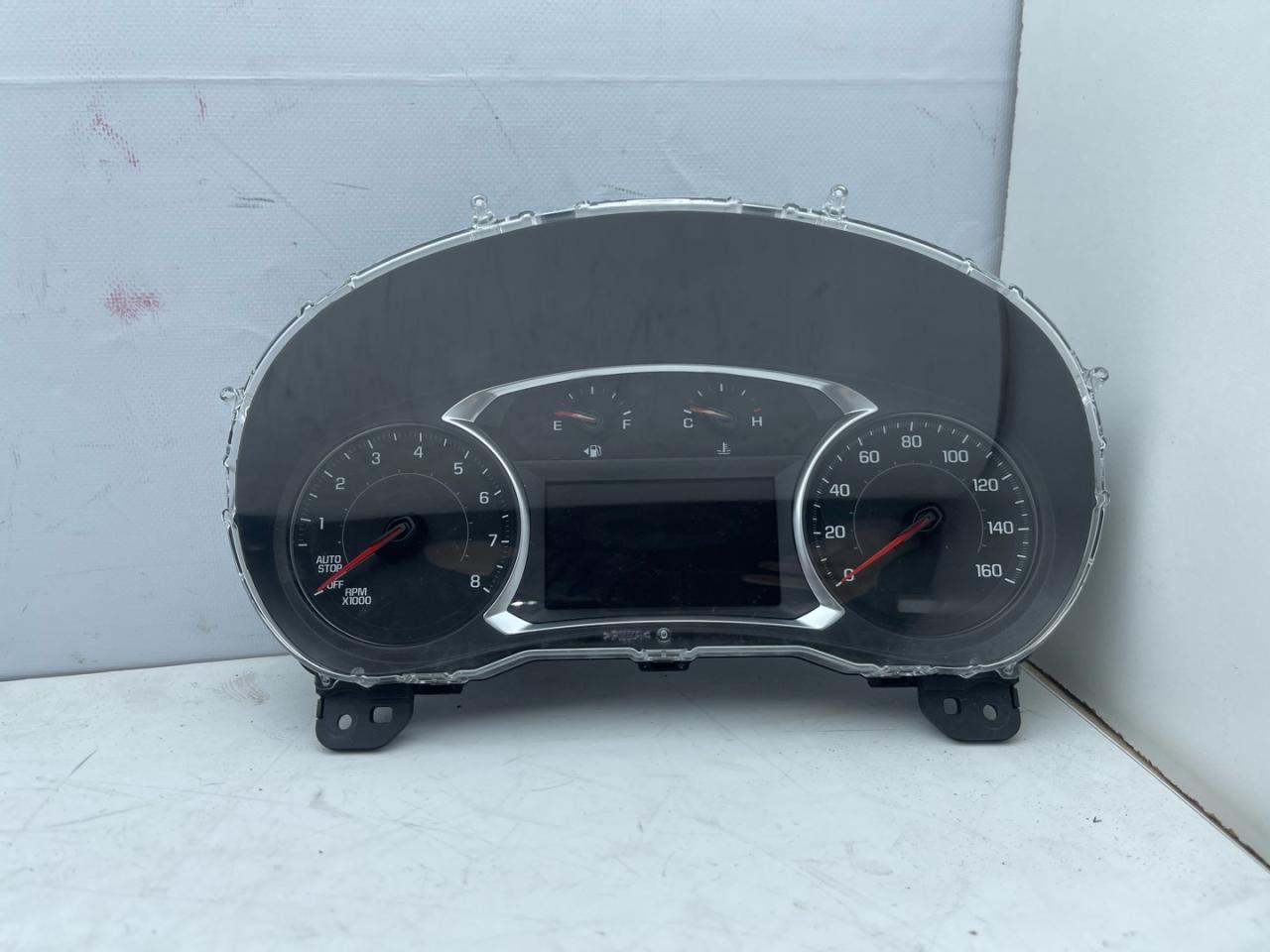 щиток приборов (приборная панель) Chevrolet Equinox 3 поколение 2019, 2.0 л., бензин, АКПП, черный, внедорожник 5 дв., передний привод, 84601983 - фото №1