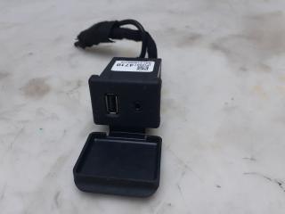 разъем AUX / USB Buick Encore 1 поколение 2014, 1.4 л., бензин, АКПП, баклажан, внедорожник 5 дв., 20874710
