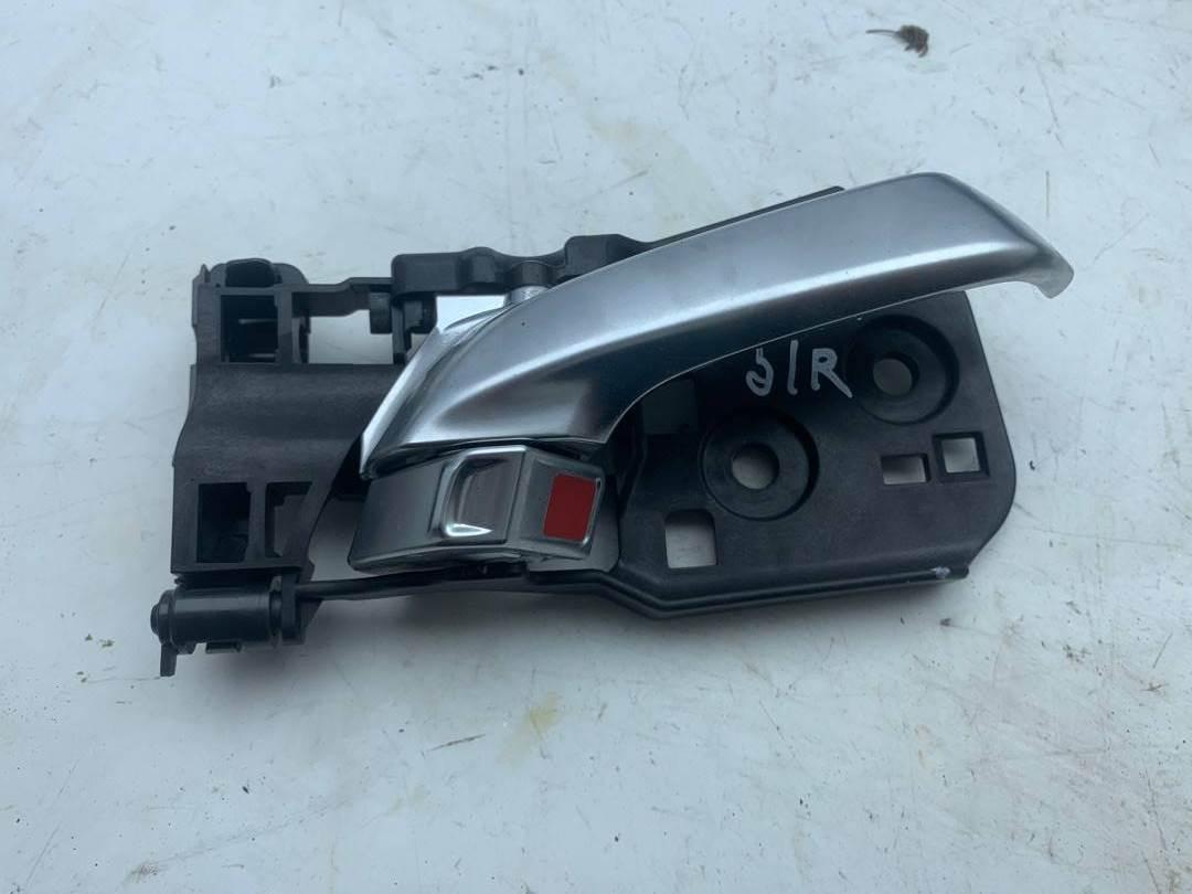 ручка внутренняя задняя правая Acura RDX 3 поколение 2019, 2.0 л., бензин, АКПП, белый, внедорожник 5 дв., полный привод - фото №1