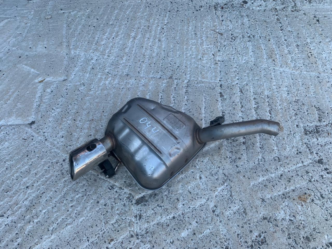 глушитель Acura RDX 3 поколение 2019, 2.0 л., бензин, АКПП, белый, внедорожник 5 дв., полный привод - фото №1