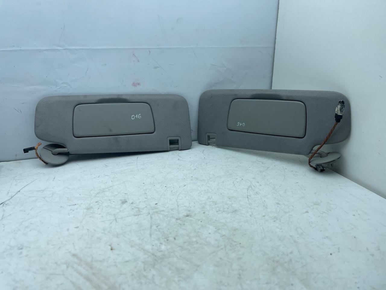 козырек солнцезащитный Chevrolet Equinox 3 поколение 2018, 1.5 л., бензин, АКПП, черный, внедорожник 5 дв., полный привод - фото №1