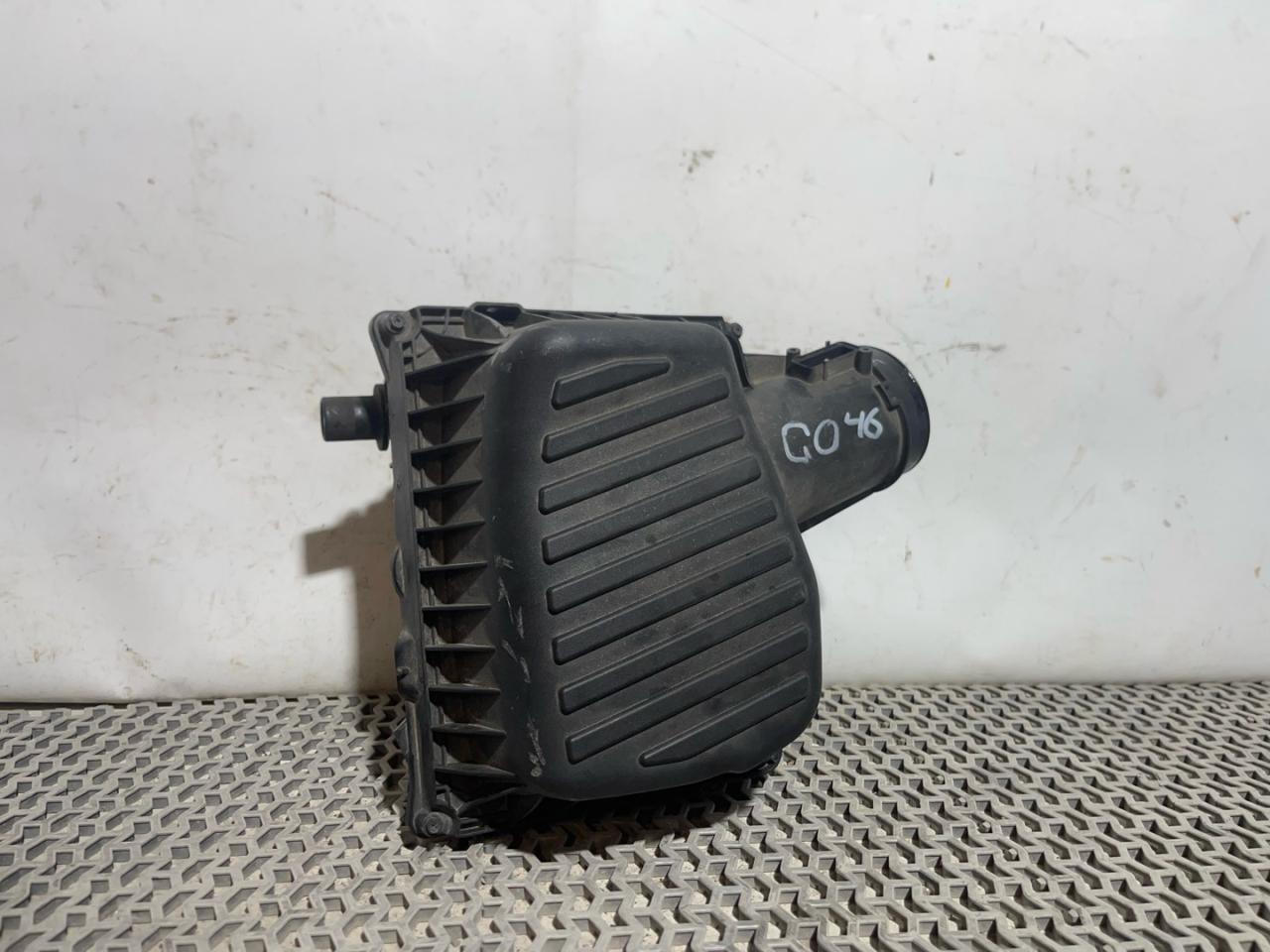 корпус воздушного фильтра Chevrolet Equinox 3 поколение 2018, 2.0 л., бензин, АКПП, синий, внедорожник 5 дв., передний привод, 84164617 - фото №1