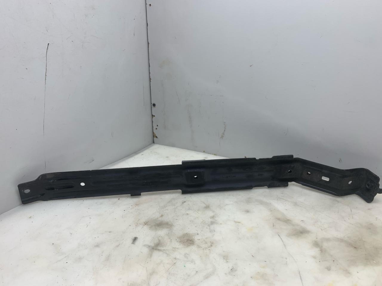 передняя панель крепления облицовки (телевизор) Acura RDX 3 поколение 2019, 2.0 л., бензин, АКПП, белый, внедорожник 5 дв., полный привод, 71165TJBA00 - фото №1