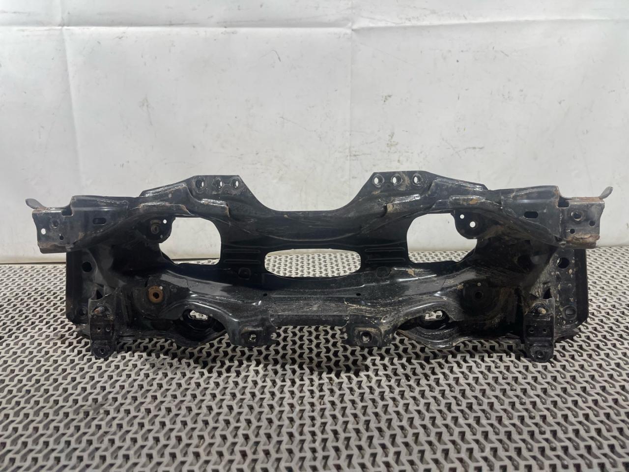 балка подвески передняя (подрамник) Subaru Forester 5 поколение (SK) 2020, 2.5 л., бензин, АКПП, серый, внедорожник 5 дв., полный привод, 20101FL001, 20101FL002 - фото №1