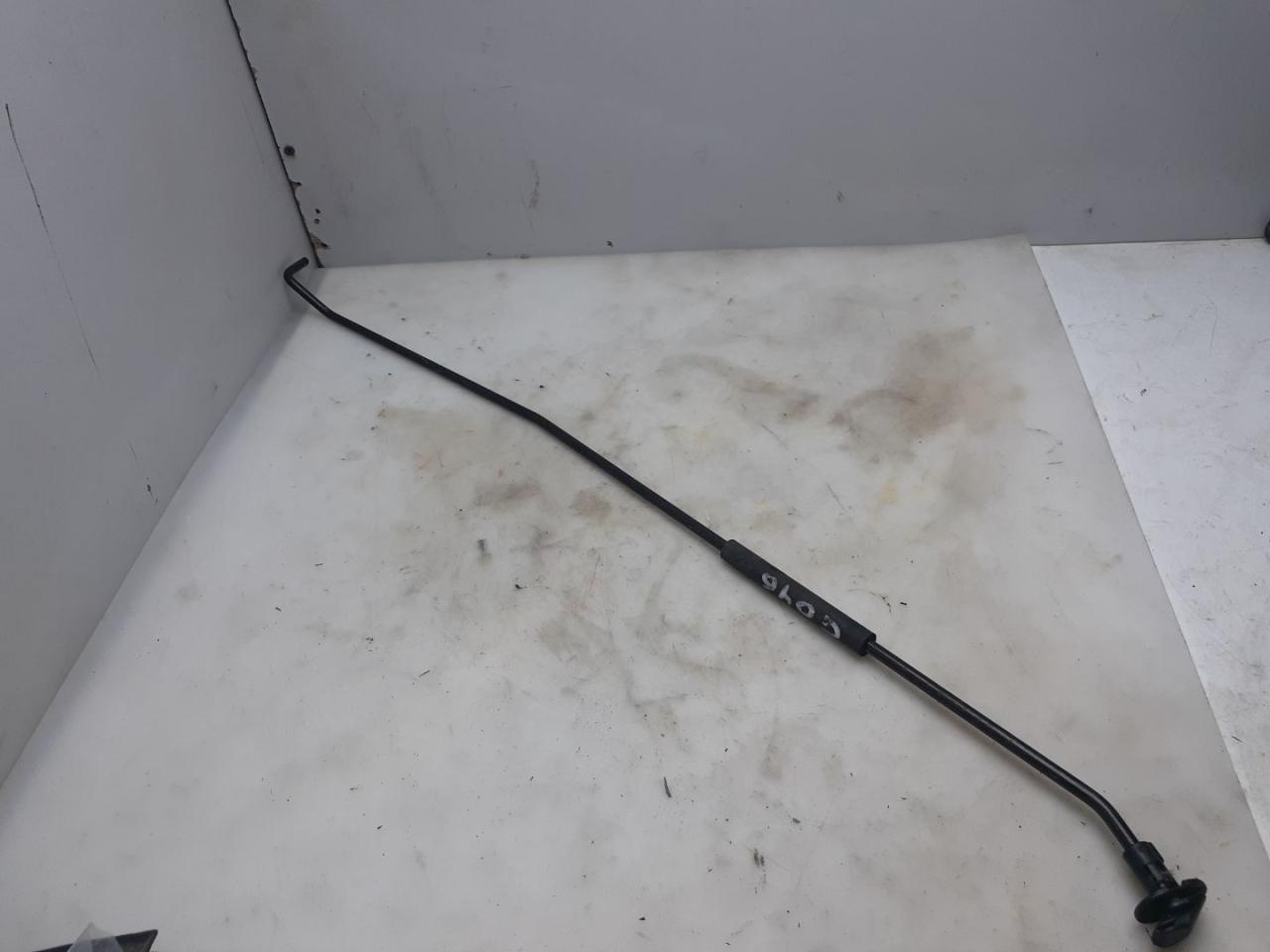 держатель капота Chevrolet Equinox 3 поколение 2018, 2.0 л., бензин, АКПП, синий, внедорожник 5 дв., передний привод - фото №1